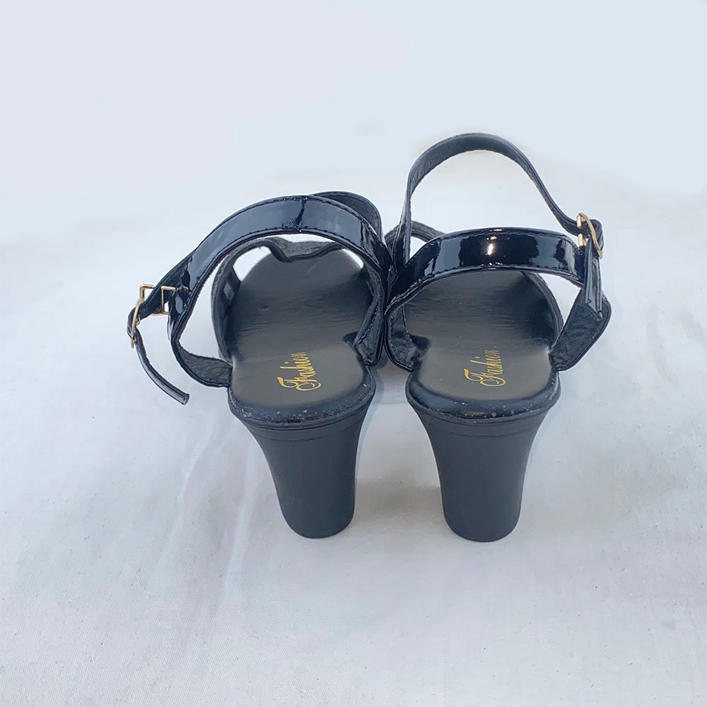 Ladies Shoe